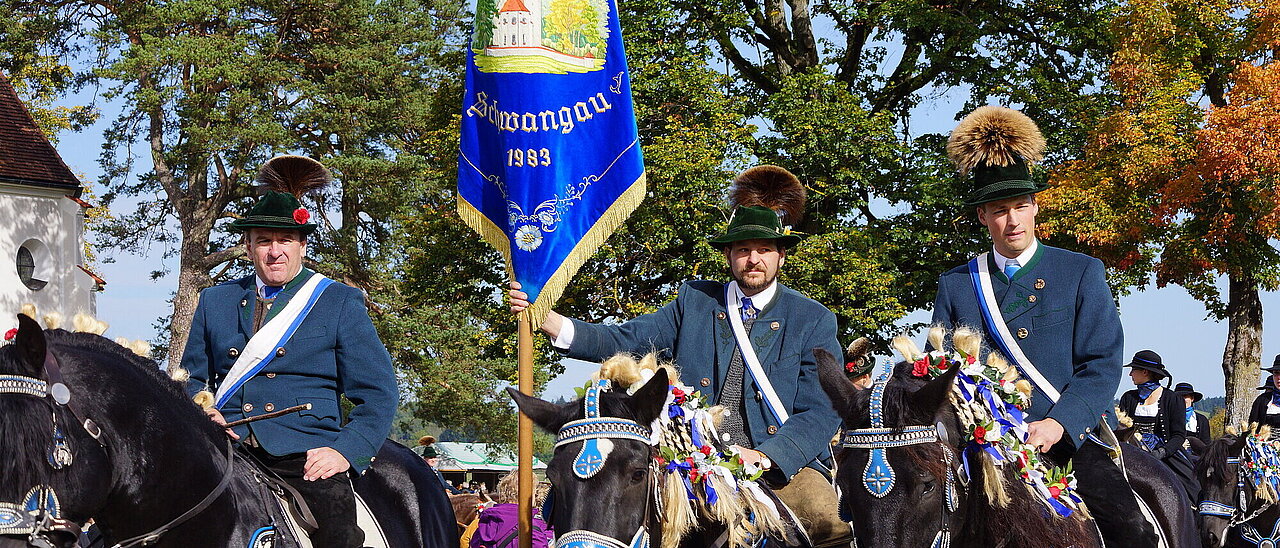 Reiter der St. Colomanvereines beim jährlichen St. Colomanfest in Schwangau im Allgäu